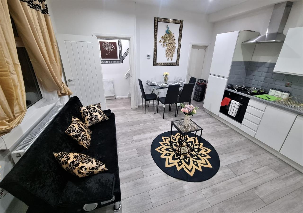 *A!S* Setup For Your Most Amazing Relaxed Stay + Free Parking + Free Fast Wifi * Leeds  Exteriör bild